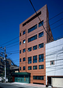 0701890001_錣山部屋_南西面外観